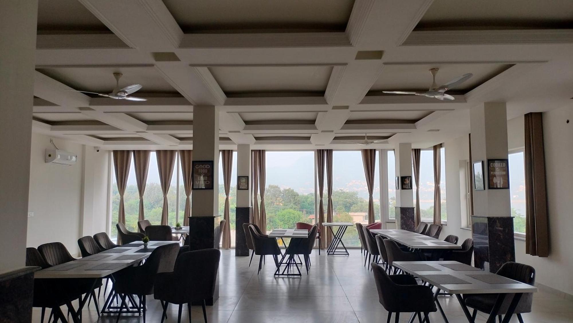 Govind Sagar View Hotel & Restaurant Bilaspur  Exteriér fotografie
