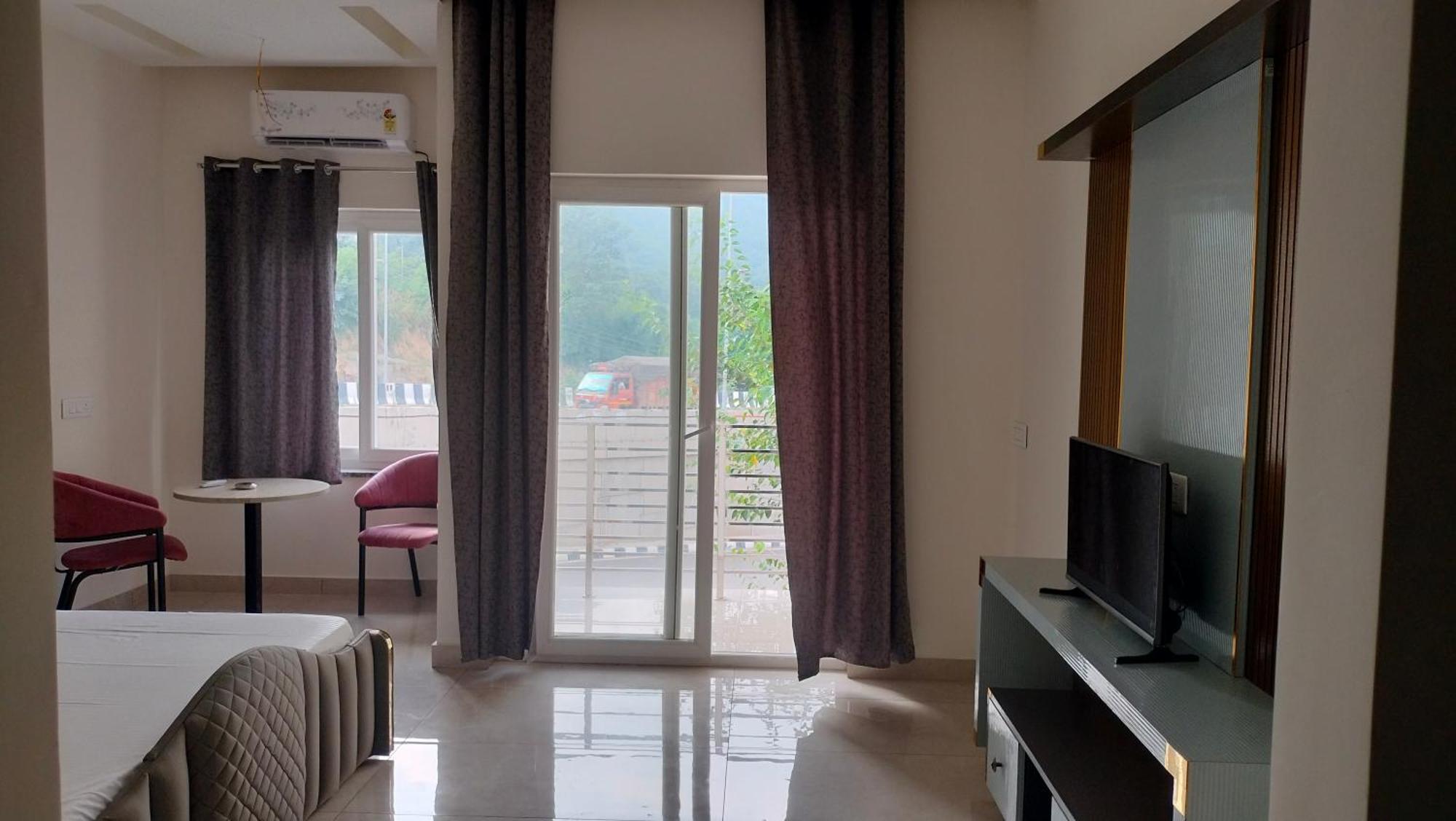 Govind Sagar View Hotel & Restaurant Bilaspur  Exteriér fotografie