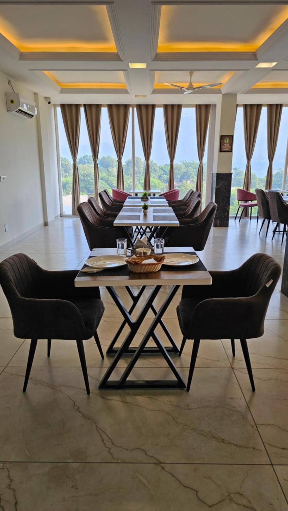 Govind Sagar View Hotel & Restaurant Bilaspur  Exteriér fotografie